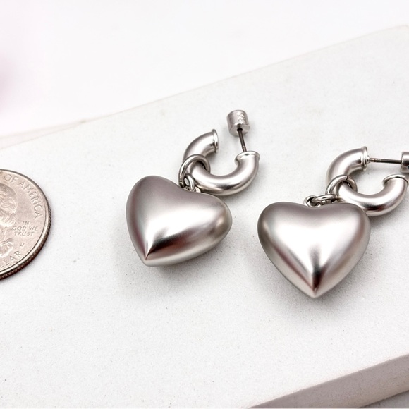 ROXANNE ASSOULIN The Puffy Heart Silver Drop Earrings - Picture 3 of 4